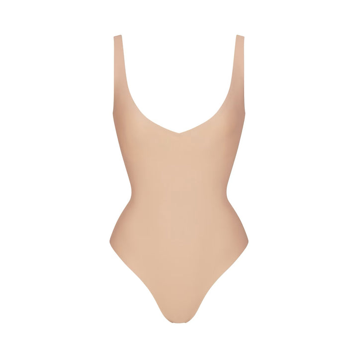 SCULPTA PLUNGE – BODY DÉCOLLETÉ V EFFET SABLIER